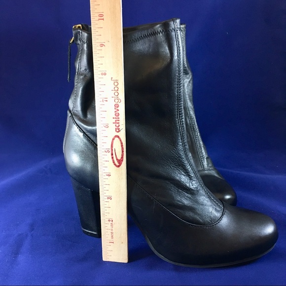 Kenneth Cole Reaction City Streets Anklet Boots -8 - Picture 7 of 8